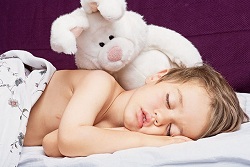 сколько часов спит ребёнок