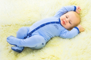 Як одягати новонароджену дитину